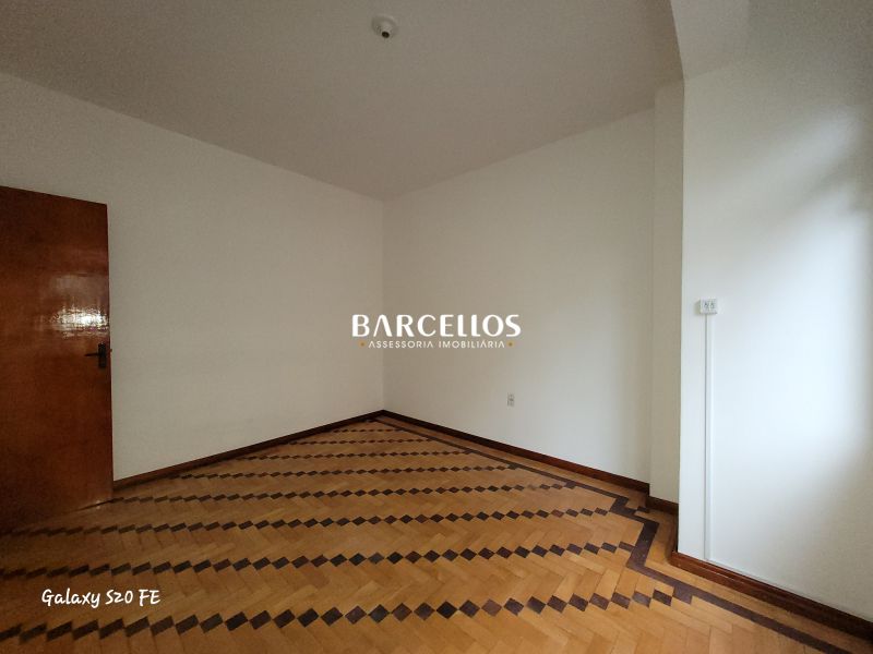 Apto com 2 quartos, 1 banheiro e 117m² à venda no bairro Centro, Porto Alegre