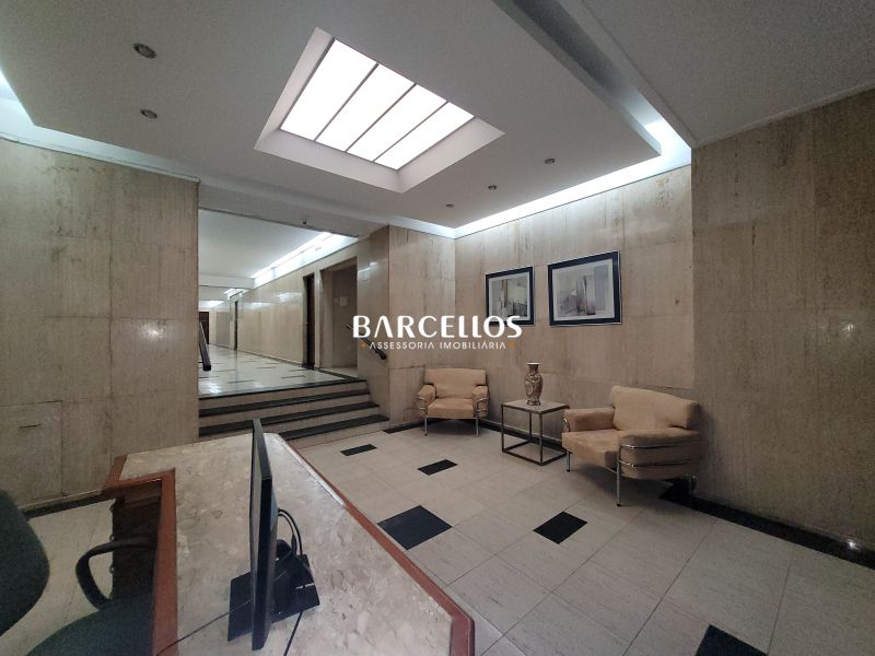 Apto com 4 quartos, 3 banheiros e 137m² à venda no bairro Centro, Porto Alegre