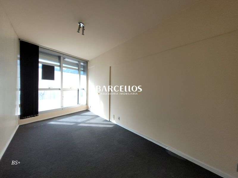 Sala com 1 quarto, 1 banheiro e 43m² à venda no bairro Centro, Porto Alegre