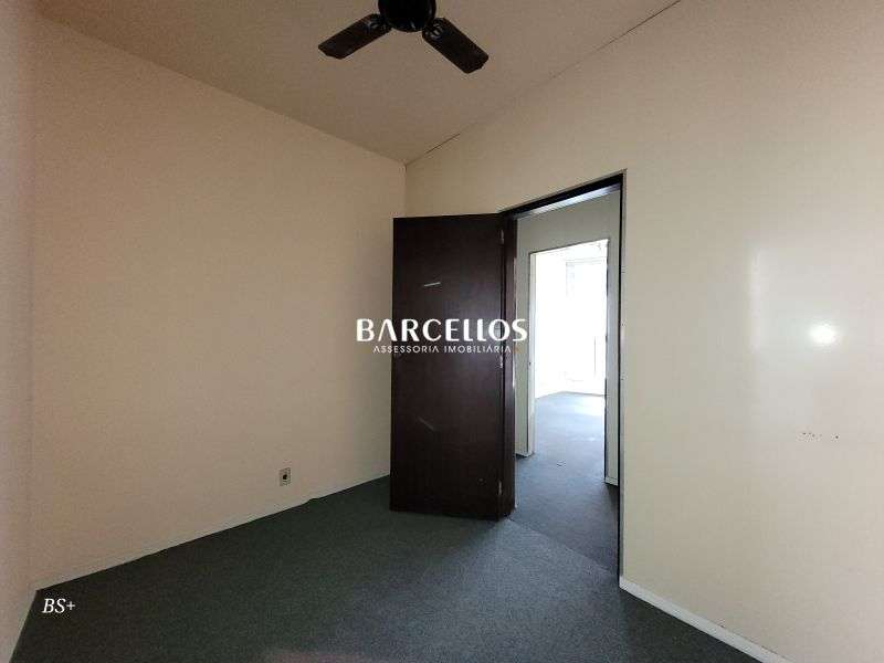 Sala com 1 quarto, 1 banheiro e 43m² à venda no bairro Centro, Porto Alegre