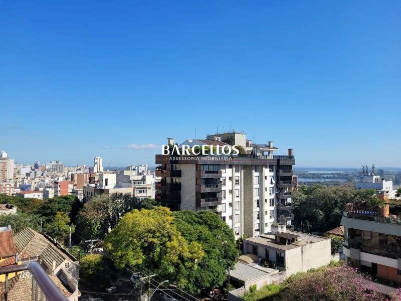 Apto com 3 quartos, 4 banheiros e 240m² à venda no bairro Independencia, Porto Alegre