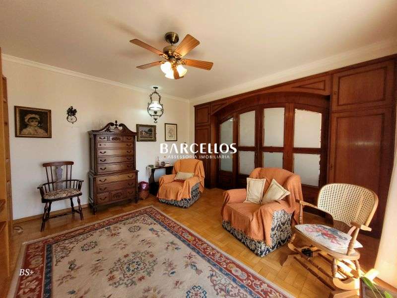 Apto com 3 quartos, 4 banheiros e 240m² à venda no bairro Independencia, Porto Alegre