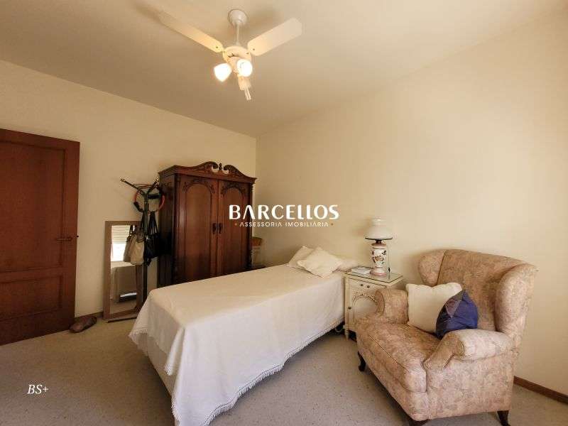 Apto com 3 quartos, 4 banheiros e 240m² à venda no bairro Independencia, Porto Alegre