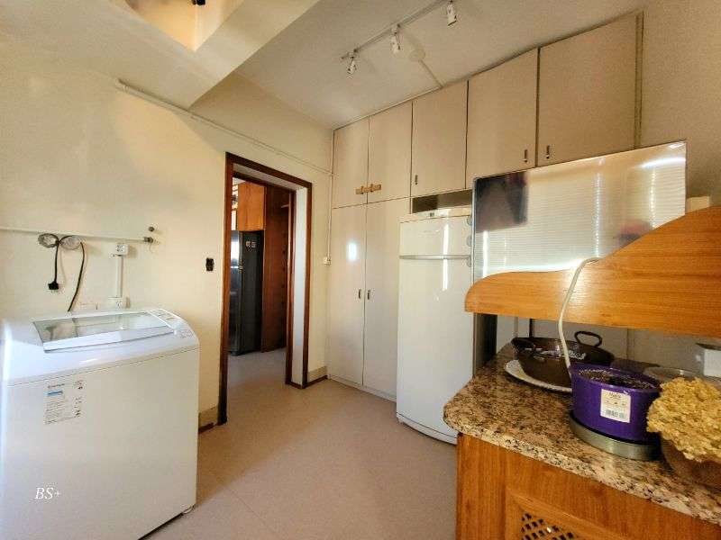 Apto com 3 quartos, 4 banheiros e 240m² à venda no bairro Independencia, Porto Alegre