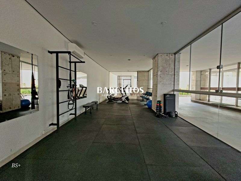 Apto com 3 quartos, 4 banheiros e 240m² à venda no bairro Independencia, Porto Alegre