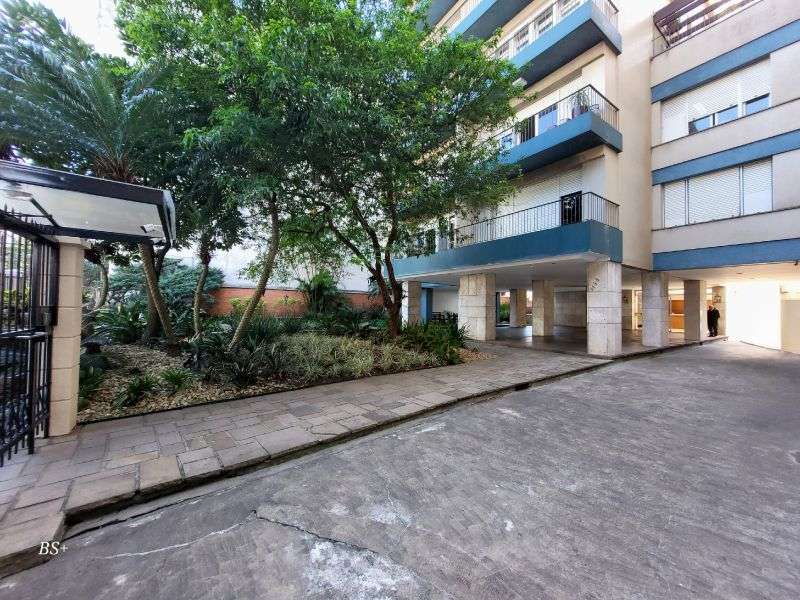 Apto com 3 quartos, 4 banheiros e 240m² à venda no bairro Independencia, Porto Alegre