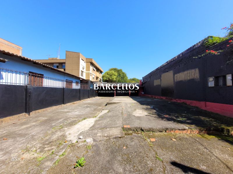 Pavilhão com 1 quarto, 1 banheiro e 140m² à venda no bairro Santa Maria Goretti, Porto Alegre