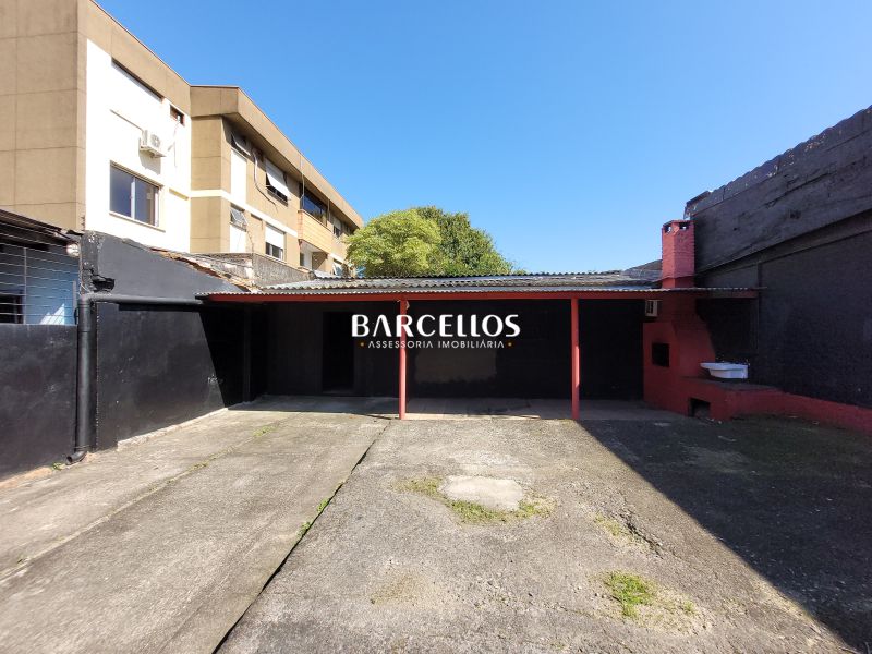 Pavilhão com 1 quarto, 1 banheiro e 140m² à venda no bairro Santa Maria Goretti, Porto Alegre