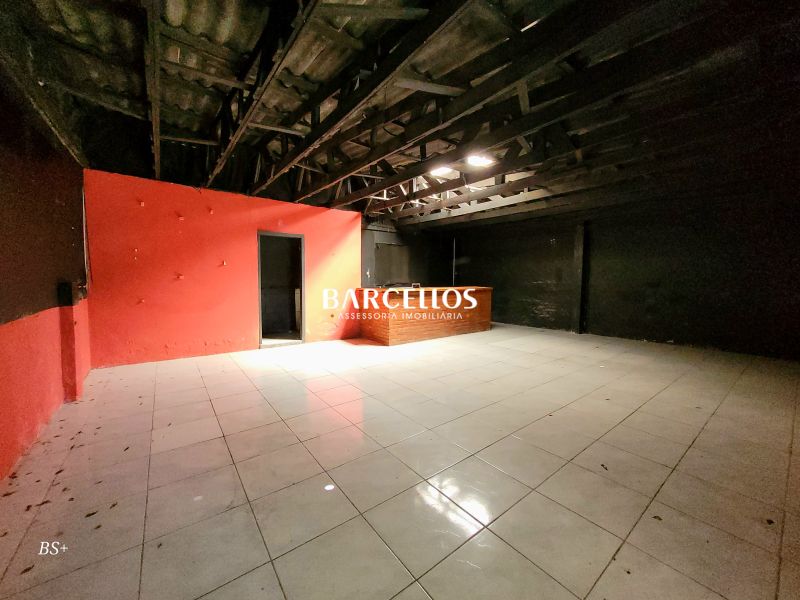 Pavilhão com 1 quarto, 1 banheiro e 140m² à venda no bairro Santa Maria Goretti, Porto Alegre