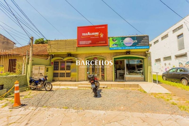 Casa com 4 quartos, 4 banheiros e 330m² à venda no bairro Passo D Areia, Porto Alegre