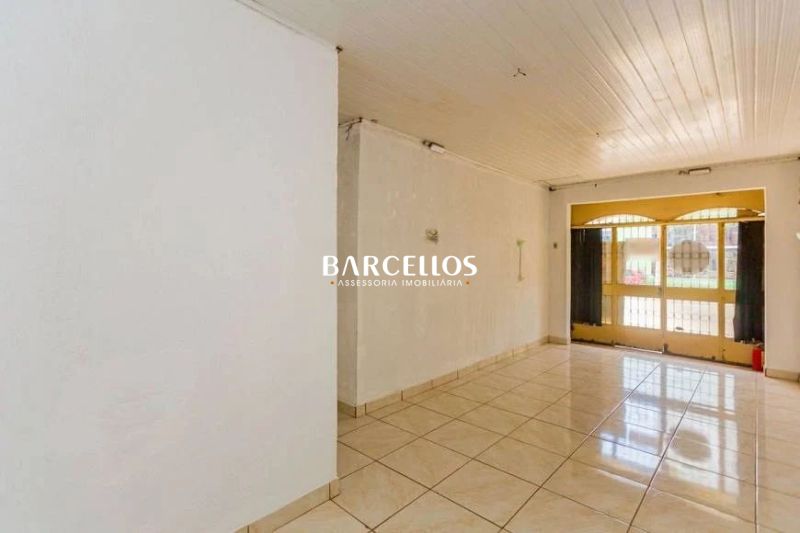 Casa com 4 quartos, 4 banheiros e 330m² à venda no bairro Passo D Areia, Porto Alegre