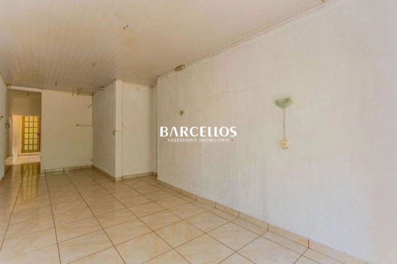 Casa com 4 quartos, 4 banheiros e 330m² à venda no bairro Passo D Areia, Porto Alegre