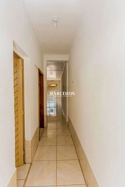 Casa com 4 quartos, 4 banheiros e 330m² à venda no bairro Passo D Areia, Porto Alegre