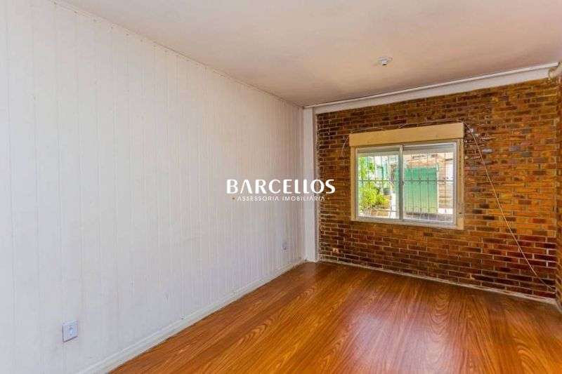 Casa com 4 quartos, 4 banheiros e 330m² à venda no bairro Passo D Areia, Porto Alegre