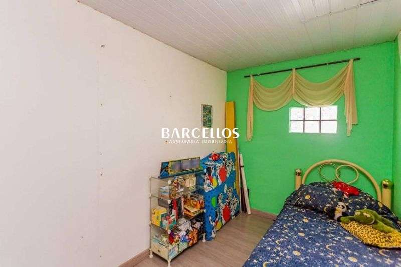 Casa com 4 quartos, 4 banheiros e 330m² à venda no bairro Passo D Areia, Porto Alegre