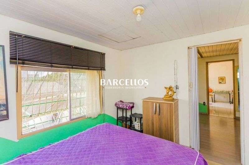 Casa com 4 quartos, 4 banheiros e 330m² à venda no bairro Passo D Areia, Porto Alegre