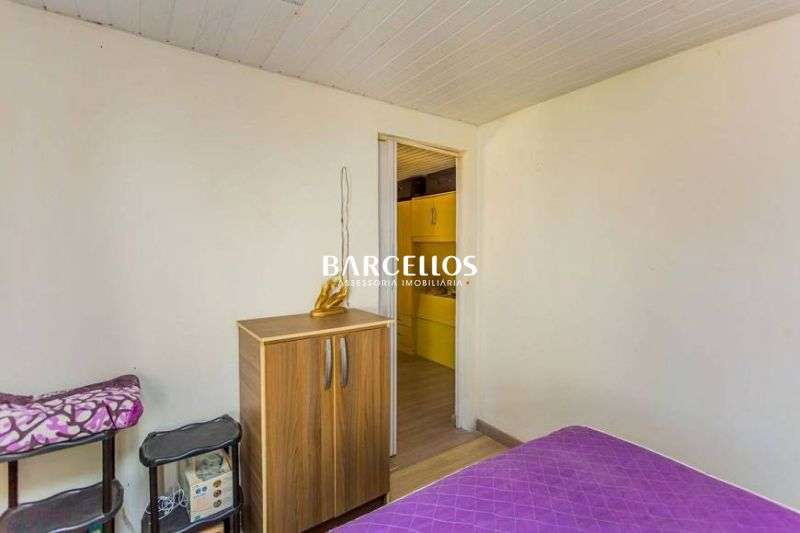 Casa com 4 quartos, 4 banheiros e 330m² à venda no bairro Passo D Areia, Porto Alegre