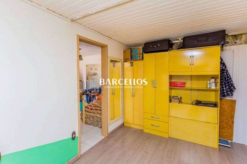 Casa com 4 quartos, 4 banheiros e 330m² à venda no bairro Passo D Areia, Porto Alegre