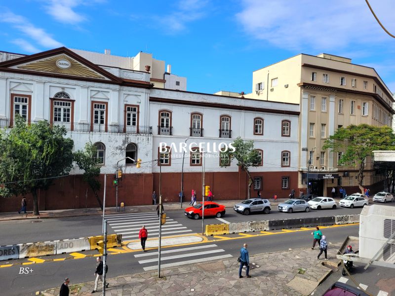Sala com 1 quarto, 1 banheiro e 33m² à venda no bairro Centro, Porto Alegre