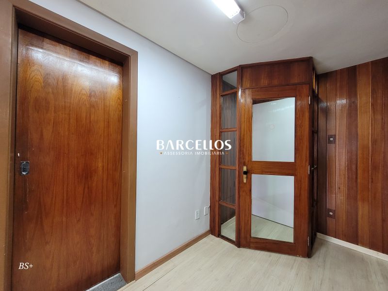Sala com 1 quarto, 1 banheiro e 33m² à venda no bairro Centro, Porto Alegre