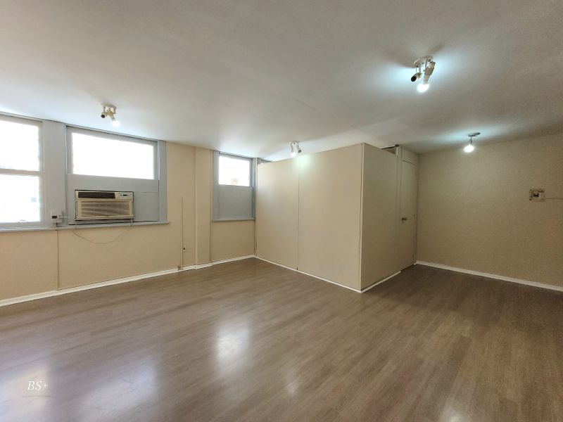 Apto com 1 quarto, 1 banheiro e 34m² à venda no bairro Centro, Porto Alegre