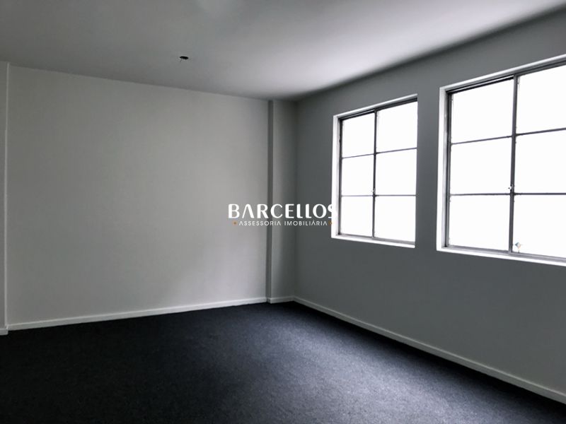 Sala com 1 quarto, 1 banheiro e 28m² à venda no bairro Centro, Porto Alegre