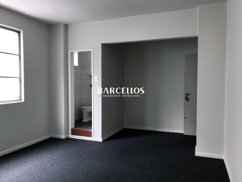 Sala com 1 quarto, 1 banheiro e 28m² à venda no bairro Centro, Porto Alegre