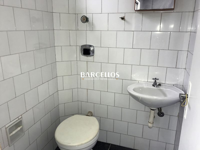 Sala com 1 quarto, 1 banheiro e 28m² à venda no bairro Centro, Porto Alegre