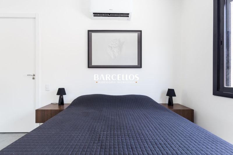 Apto com 3 quartos, 2 banheiros e 80m² à venda no bairro Jardim Sao Pedro, Porto Alegre