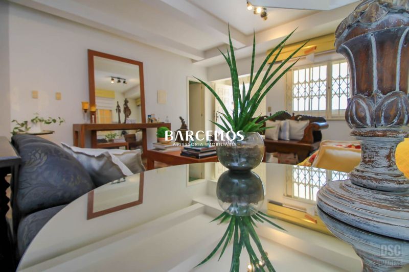 Casa com 4 quartos, 4 banheiros e 600m² à venda no bairro Chacara das Pedras, Porto Alegre