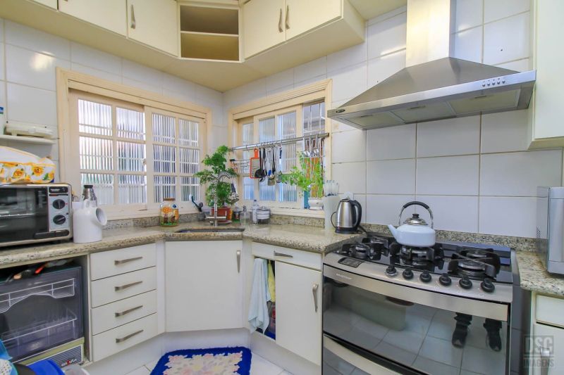 Casa com 4 quartos, 4 banheiros e 600m² à venda no bairro Chacara das Pedras, Porto Alegre