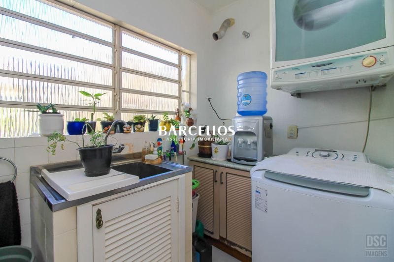 Casa com 4 quartos, 4 banheiros e 600m² à venda no bairro Chacara das Pedras, Porto Alegre