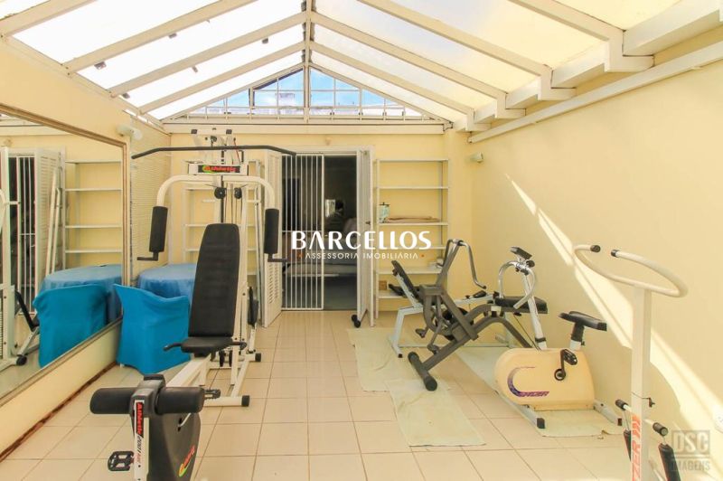 Casa com 4 quartos, 4 banheiros e 600m² à venda no bairro Chacara das Pedras, Porto Alegre