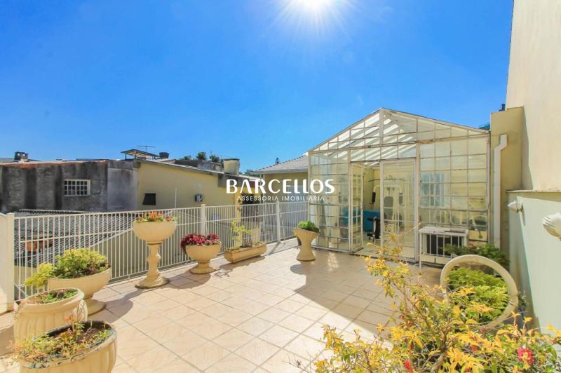 Casa com 4 quartos, 4 banheiros e 600m² à venda no bairro Chacara das Pedras, Porto Alegre
