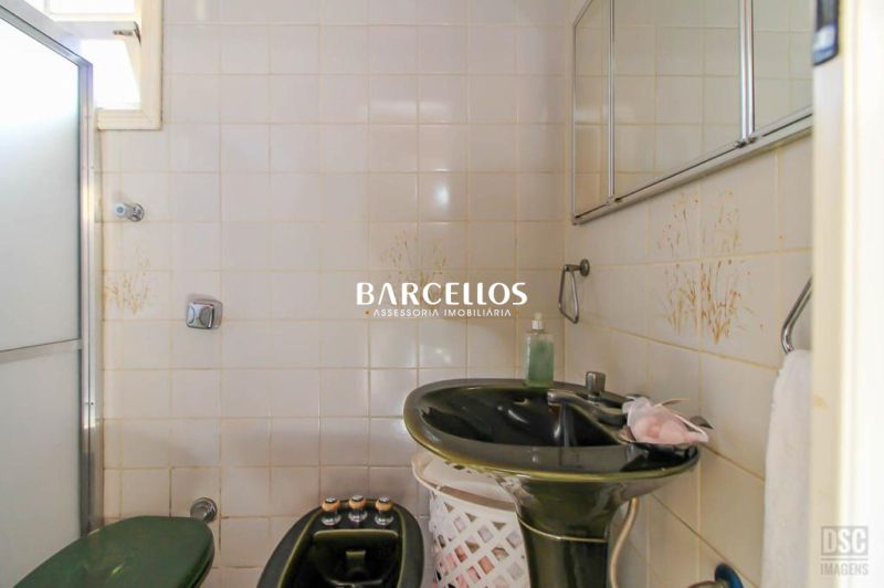 Casa com 4 quartos, 4 banheiros e 600m² à venda no bairro Chacara das Pedras, Porto Alegre