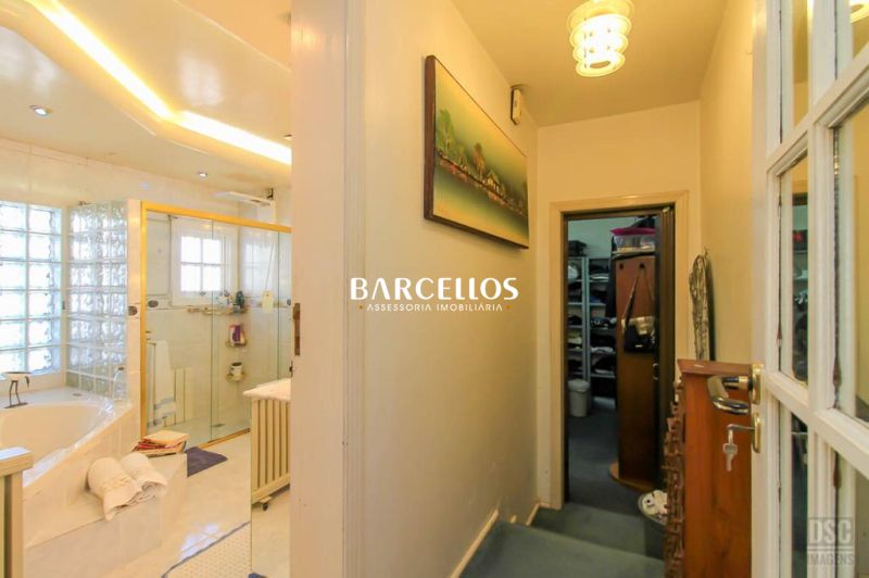 Casa com 4 quartos, 4 banheiros e 600m² à venda no bairro Chacara das Pedras, Porto Alegre