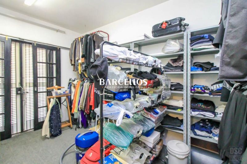 Casa com 4 quartos, 4 banheiros e 600m² à venda no bairro Chacara das Pedras, Porto Alegre