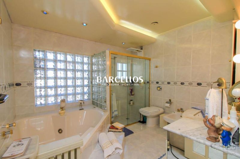 Casa com 4 quartos, 4 banheiros e 600m² à venda no bairro Chacara das Pedras, Porto Alegre