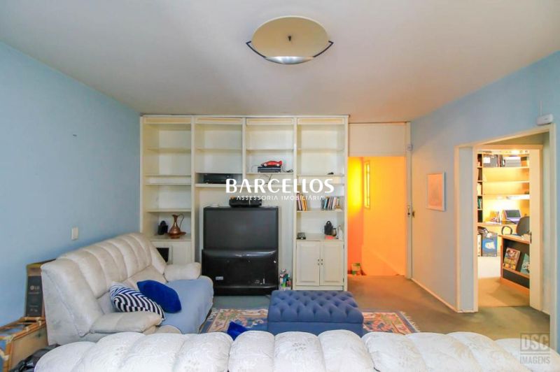Casa com 4 quartos, 4 banheiros e 600m² à venda no bairro Chacara das Pedras, Porto Alegre