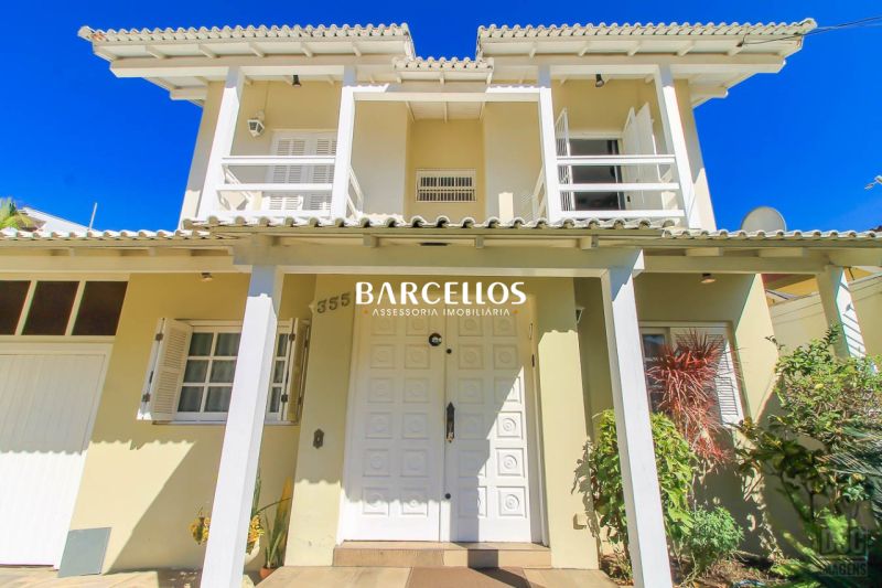 Casa com 4 quartos, 4 banheiros e 600m² à venda no bairro Chacara das Pedras, Porto Alegre