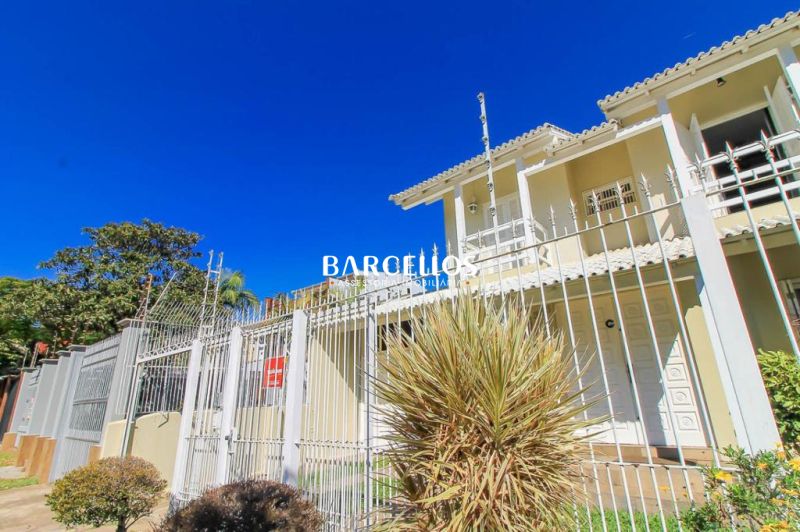 Casa com 4 quartos, 4 banheiros e 600m² à venda no bairro Chacara das Pedras, Porto Alegre