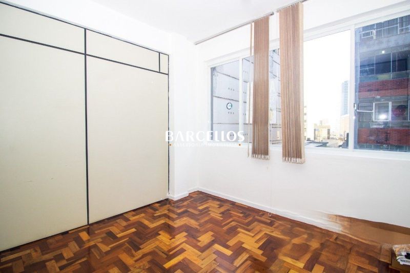 Sala com 1 banheiro e 50m² à venda no bairro Centro, Porto Alegre