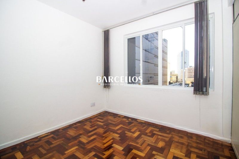 Sala com 1 banheiro e 50m² à venda no bairro Centro, Porto Alegre