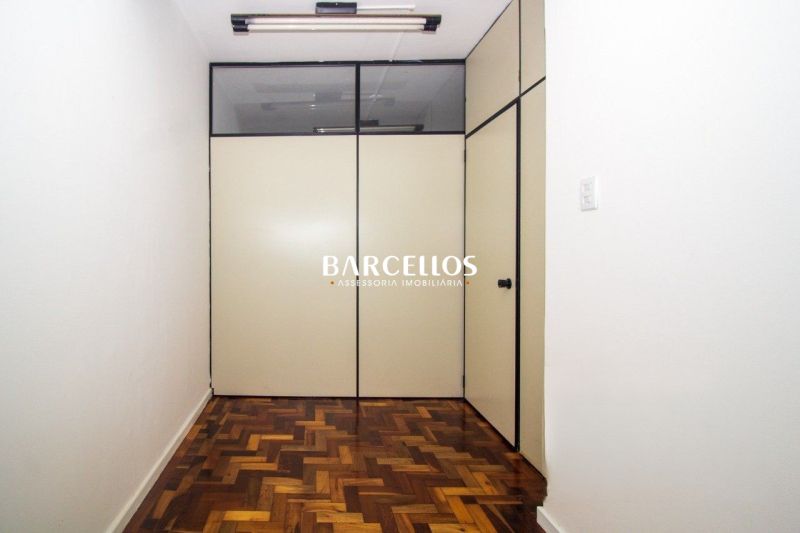 Sala com 1 banheiro e 50m² à venda no bairro Centro, Porto Alegre