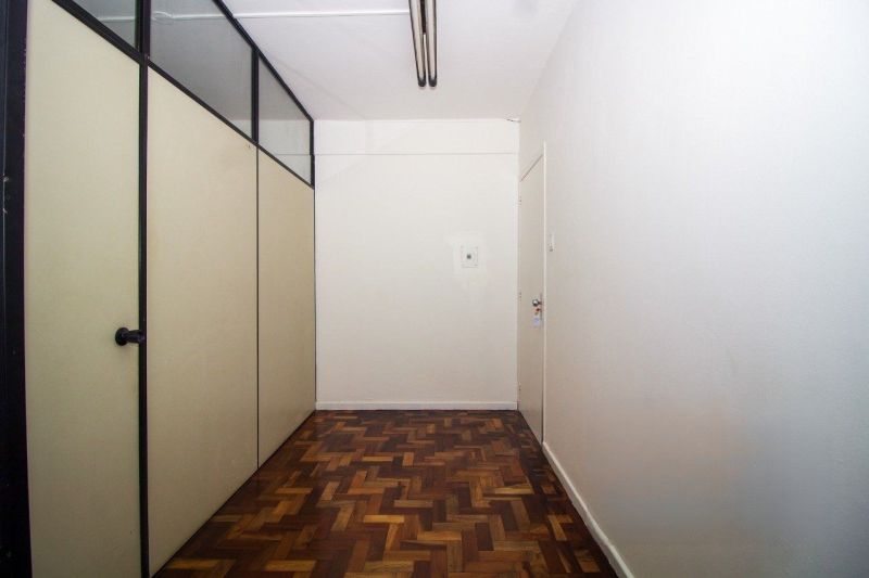 Sala com 1 banheiro e 50m² à venda no bairro Centro, Porto Alegre