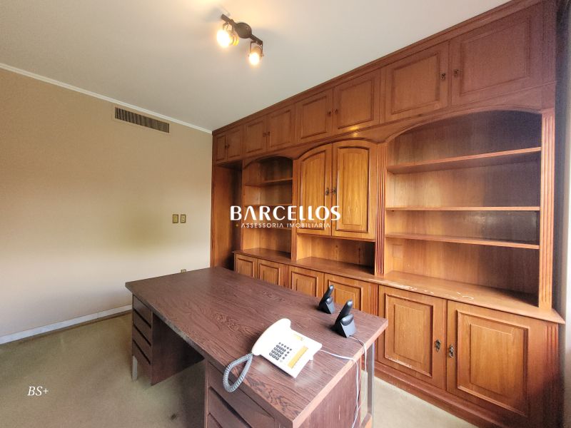 Casa com 4 quartos, 4 banheiros e 500m² à venda no bairro Boa Vista, Porto Alegre