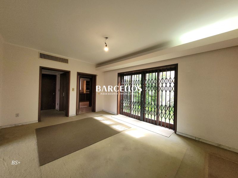 Casa com 4 quartos, 4 banheiros e 500m² à venda no bairro Boa Vista, Porto Alegre