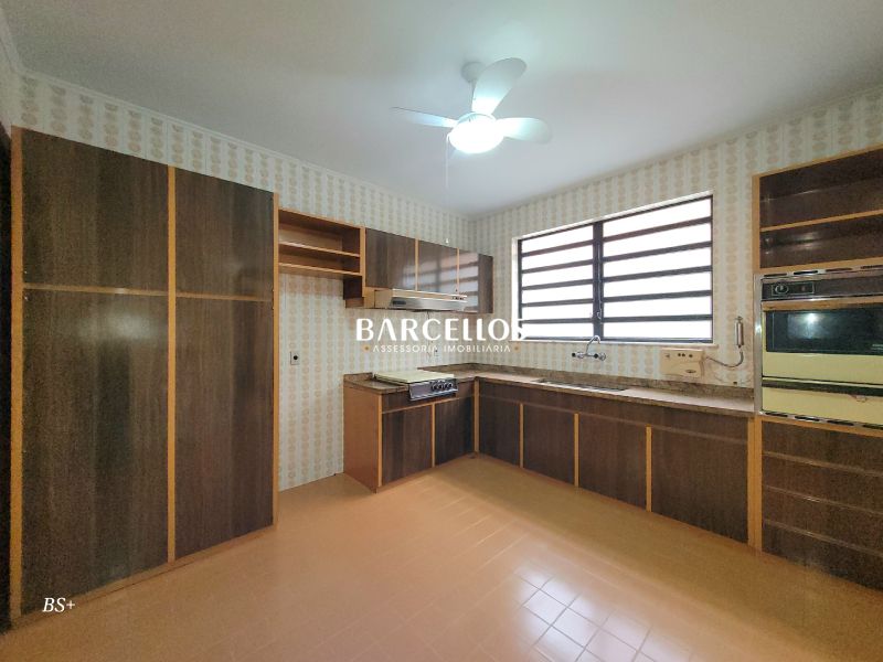 Casa com 4 quartos, 4 banheiros e 500m² à venda no bairro Boa Vista, Porto Alegre