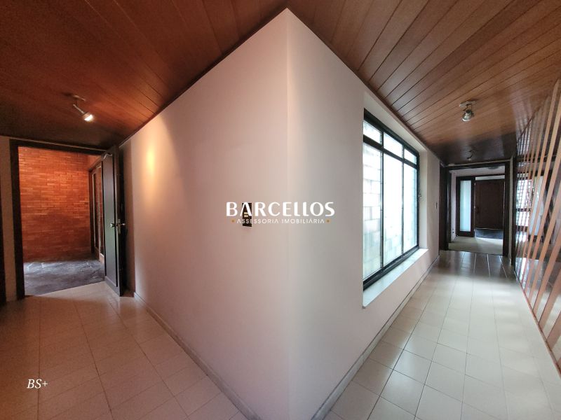 Casa com 4 quartos, 4 banheiros e 500m² à venda no bairro Boa Vista, Porto Alegre