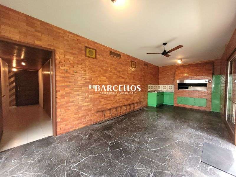 Casa com 4 quartos, 4 banheiros e 500m² à venda no bairro Boa Vista, Porto Alegre
